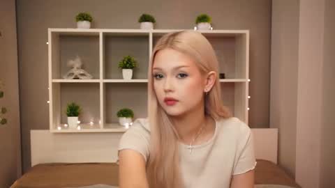 Elsa online show from 10/29/25, 08:21