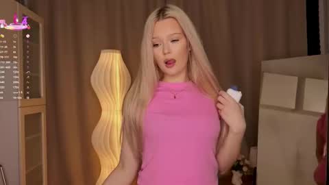 Elsa online show from 12/13/25, 09:42