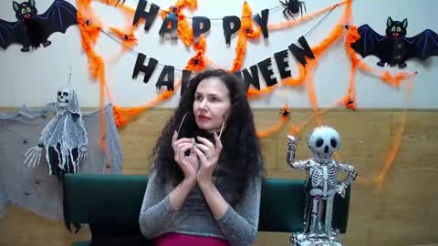 Miroslava Happi online show from 10/24/25, 06:21