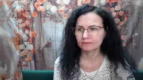 Miroslava Happi online show from 04/11/26, 09:35