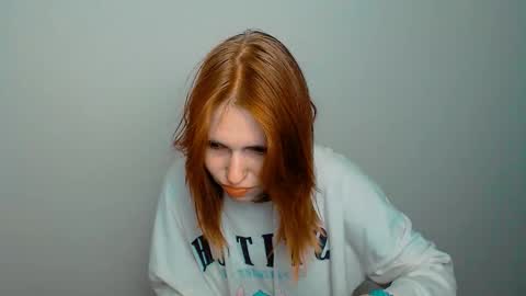 misaki_chan_ online show from 09/19/25, 10:32