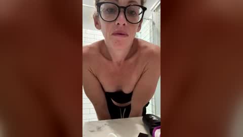 mischiefmamaxs online show from 07/27/26, 05:36