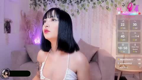 Snapshot of mishanabi_ chatting on 12/04/25, 08:06 Misha online show from 12/04/25, 08:06