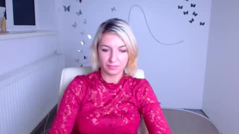 Mishelle online show from 12/16/25, 12:21