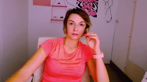 Snapshot of mishelle_blondie chatting on 07/07/26, 11:36 Mishelle online show from 07/07/26, 11:36