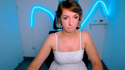 Snapshot of mishelle_blondie chatting on 07/13/26, 11:46 Mishelle online show from 07/13/26, 11:46