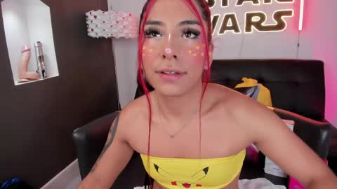 Snapshot of miss___allison chatting on 05/15/26, 11:06 Allison online show from 05/15/26, 11:06