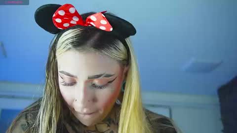 Snapshot of miss___angel chatting on 03/25/26, 11:05 miss___angel online show from 03/25/26, 11:05