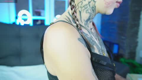 Snapshot of miss___angel chatting on 05/15/26, 11:17 miss___angel online show from 05/15/26, 11:17