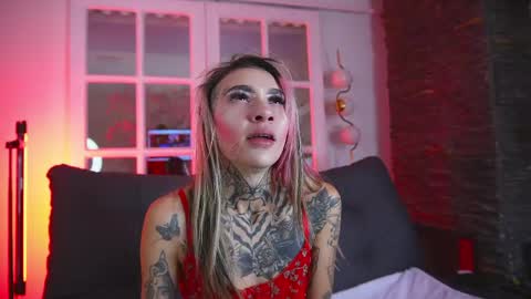 Snapshot of miss___angel chatting on 06/02/26, 11:01 miss___angel online show from 06/02/26, 11:01