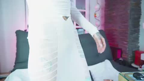 miss___angel online show from 06/18/26, 11:03
