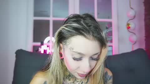 miss___angel online show from 06/20/26, 11:02