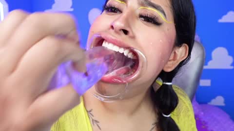 Anya online show from 01/29/25, 02:10
