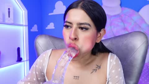 Anya online show from 01/31/25, 05:21
