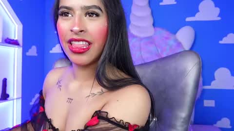 Anya online show from 03/08/25, 11:05