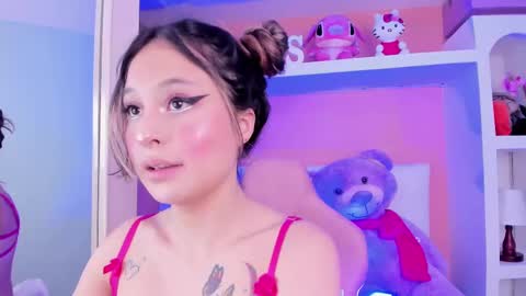 Lunna online show from 09/30/25, 11:04