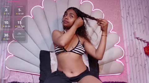 miss__smith_ online show from 11/20/25, 03:34