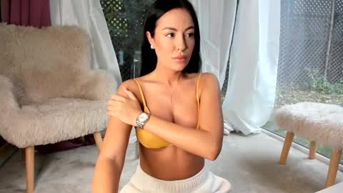 Miss Tanya online show from 10/16/25, 09:10