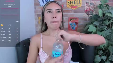 Zoe online show from 09/26/25, 06:12