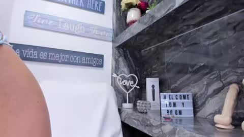 Zoe online show from 10/08/25, 06:05