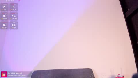 Snapshot of miss_alexa2 chatting on 04/15/26, 01:40 Alexa Sarmiento online show from 04/15/26, 01:40
