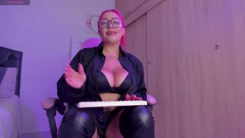 Snapshot of miss_amarantha1 chatting on 04/14/26, 11:49 A M A R A N T H A online show from 04/14/26, 11:49