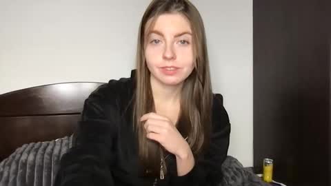 miss angel  online show from 12/14/25, 08:57