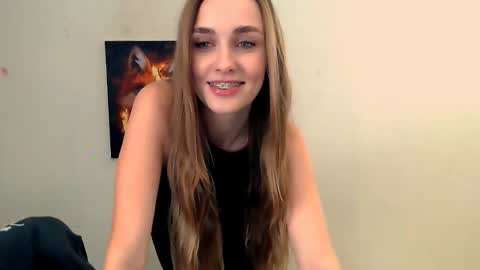Angelina online show from 11/14/25, 06:45