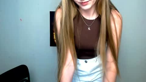 Angelina online show from 06/12/26, 06:23