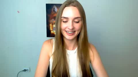 Angelina online show from 07/28/26, 11:17