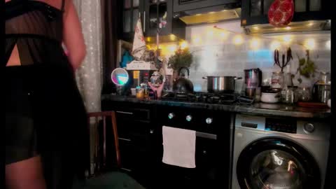 Snapshot of miss_asmodeus chatting on 09/23/25, 08:45 missAsmodeus online show from 09/23/25, 08:45