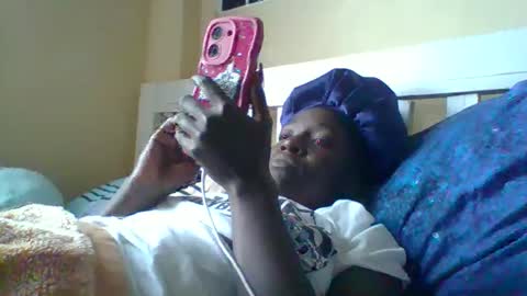 miss_atitude online show from 10/04/25, 08:23