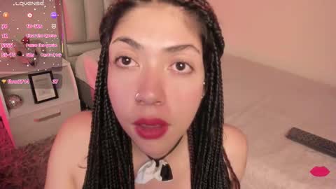 Snapshot of miss_auroraa chatting on 09/27/25, 02:27 Aurora online show from 09/27/25, 02:27