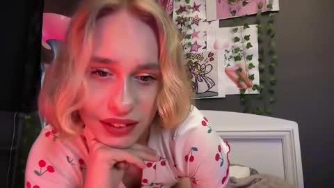 Anya online show from 06/09/26, 05:13
