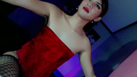 Snapshot of miss_bella69 chatting on 05/16/26, 05:48 miss_bella69 online show from 05/16/26, 05:48