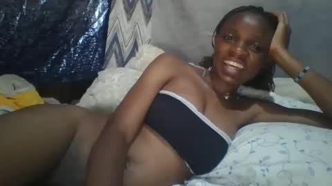 miss_belllo online show from 02/17/25, 08:19