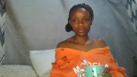 miss_belllo online show from 02/21/25, 04:51