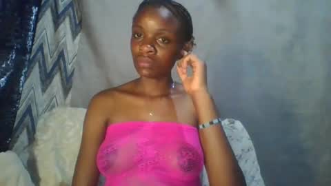 miss_belllo online show from 03/10/25, 06:05