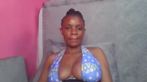 miss_belllo online show from 09/17/25, 05:09
