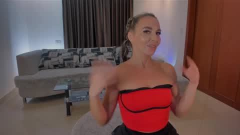 miss_bikini online show from 09/08/25, 03:22