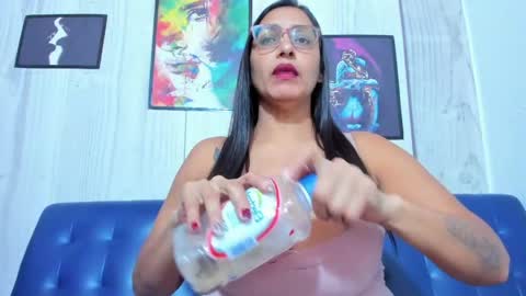 Snapshot of miss_bobbies chatting on 05/17/26, 06:26 Naty online show from 05/17/26, 06:26