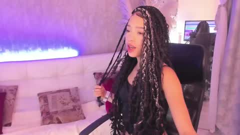 Camila online show from 10/04/25, 12:14