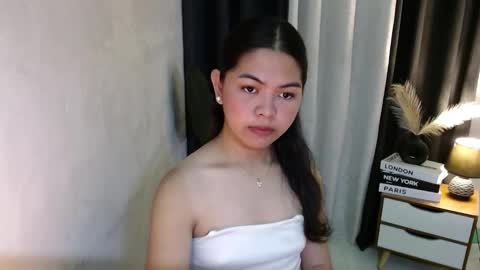 Snapshot of miss_briella chatting on 11/03/25, 12:02 Briella online show from 11/03/25, 12:02