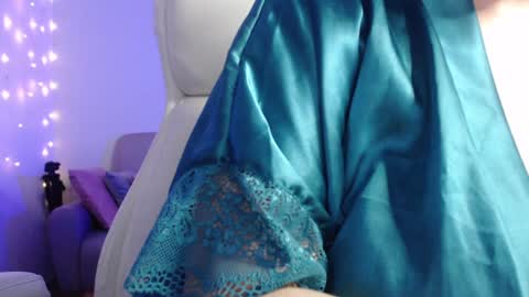 Snapshot of miss_daniels chatting on 12/04/24, 02:53 liza online show from 12/04/24, 02:53