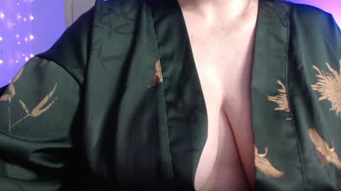 Snapshot of miss_daniels chatting on 02/04/25, 12:19 liza online show from 02/04/25, 12:19