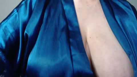 liza online show from 10/11/25, 02:11