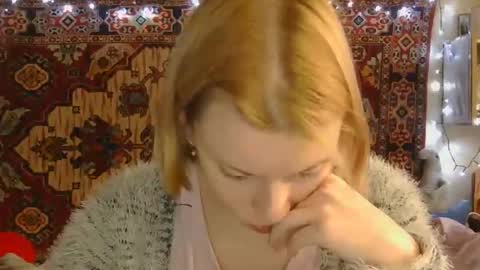 Snapshot of miss_elistia_ chatting on 10/30/25, 01:12 Elis online show from 10/30/25, 01:12