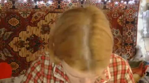 Snapshot of miss_elistia_ chatting on 11/12/25, 12:16 Elis online show from 11/12/25, 12:16