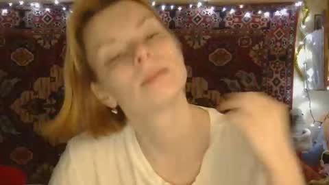 Snapshot of miss_elistia_ chatting on 11/20/25, 12:27 Elis online show from 11/20/25, 12:27