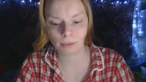 Snapshot of miss_elistia_ chatting on 02/03/26, 04:12 Elis online show from 02/03/26, 04:12